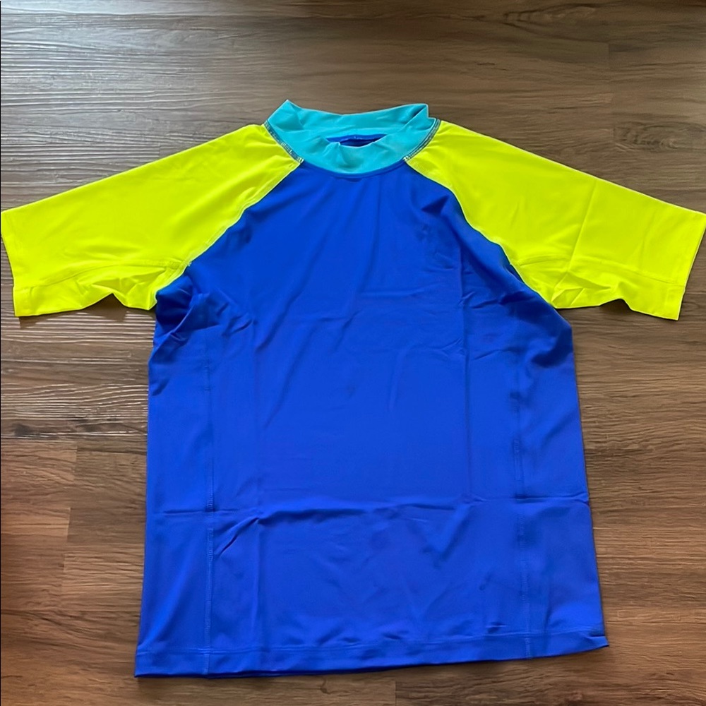LANDS’ END T Shirt RSH Guard Size XL ( 14H - 16 H )